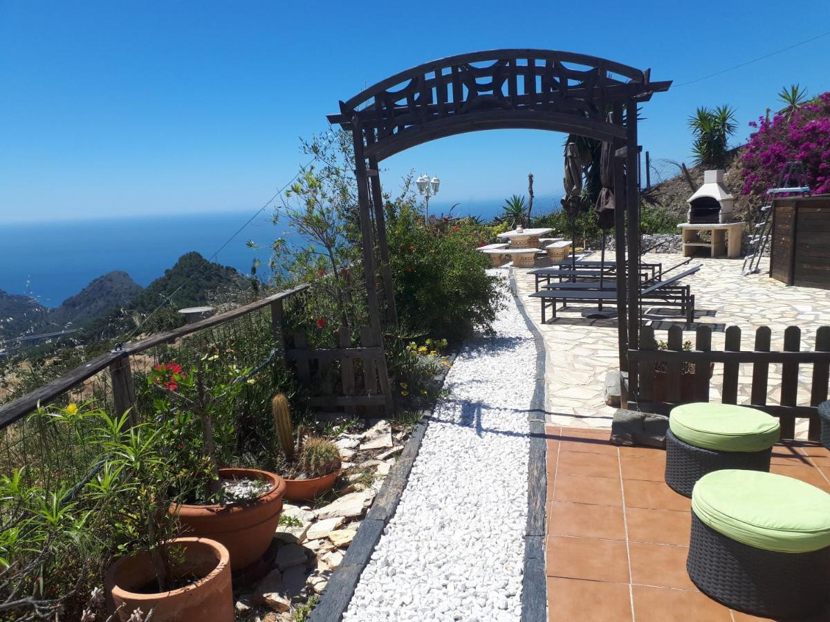 Finca Mariposa Mariposaholidays Нерха Экстерьер фото